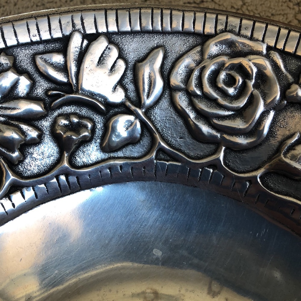 Vintage The Wilton Co. Fruit/Salad Serving Bowl